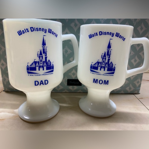 Set of 2 Collectible Milkglass pedestal mugs Walt Disney World “Mom” and “Dad” - Picture 8 of 8